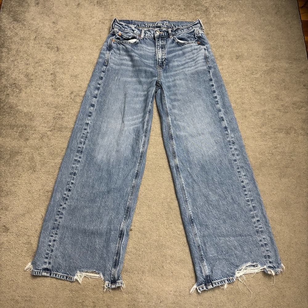 American Eagle Outfitters wide leg baggy jeans